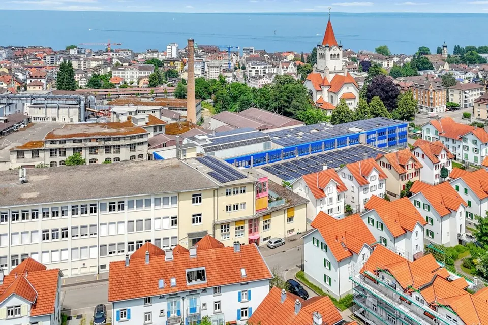 Stattliches Wohn- und Geschäftshaus mit zwei grossen Wohnungen und vielseitig nutzbarem Gewerbe an zentraler Lage – Foto 12 von 30