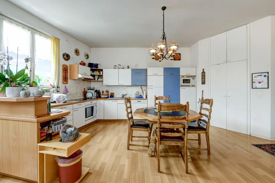 Stattliches Wohn- und Geschäftshaus mit zwei grossen Wohnungen und vielseitig nutzbarem Gewerbe an zentraler Lage – Foto 21 von 30