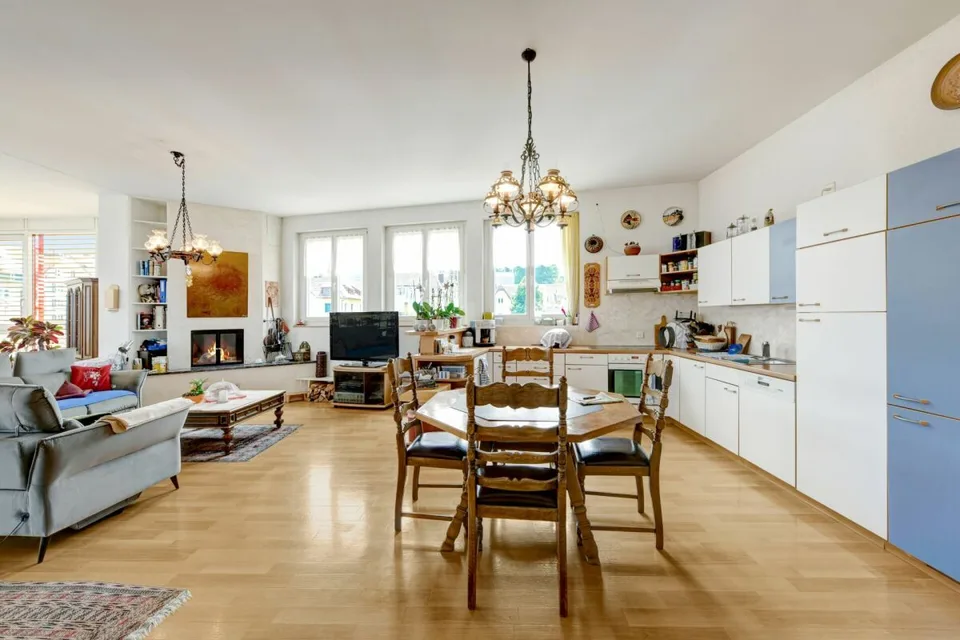 Stattliches Wohn- und Geschäftshaus mit zwei grossen Wohnungen und vielseitig nutzbarem Gewerbe an zentraler Lage – Foto 22 von 30