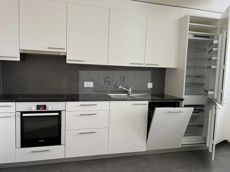 Spacieux et bel appartement rénové de 4½ pièces au 1er étage à louer !