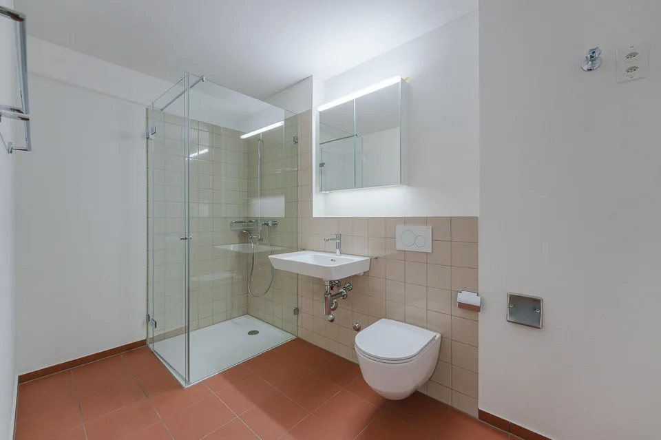 Espace commercial moderne/bureau dans un emplacement attractif à Zürich-Leimbach