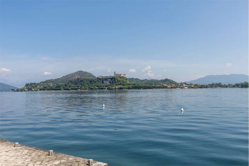 PRESTIGIOSA RESIDENZA VISTA LAGO MAGGIORE – foto 11 di 13