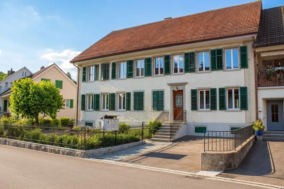 Vier Einheiten, viele Möglichkeiten. Ob Mehrfamilienhaus als Renditeobjekt oder Generationenlösung.