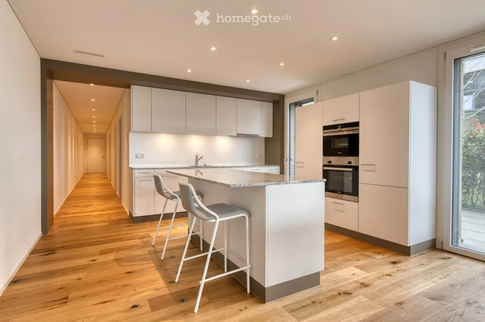 Moderne möblierte Wohnung in Vully, mit Blick auf den Murtensee