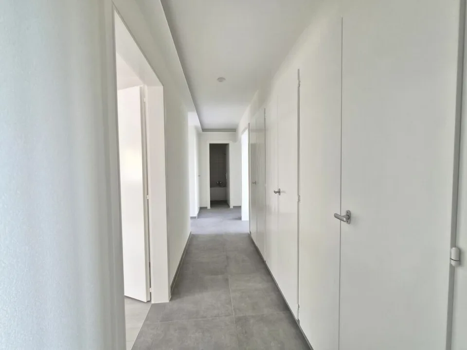 Renoviert! 4.5-Zimmer-Wohnung im oberen Erdgeschoss – Foto 7 von 16