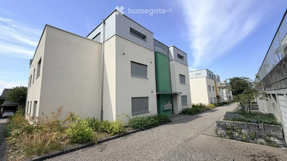 3.5 Zimmer Wohnung mit EHP, zentral und ruhig, renoviert