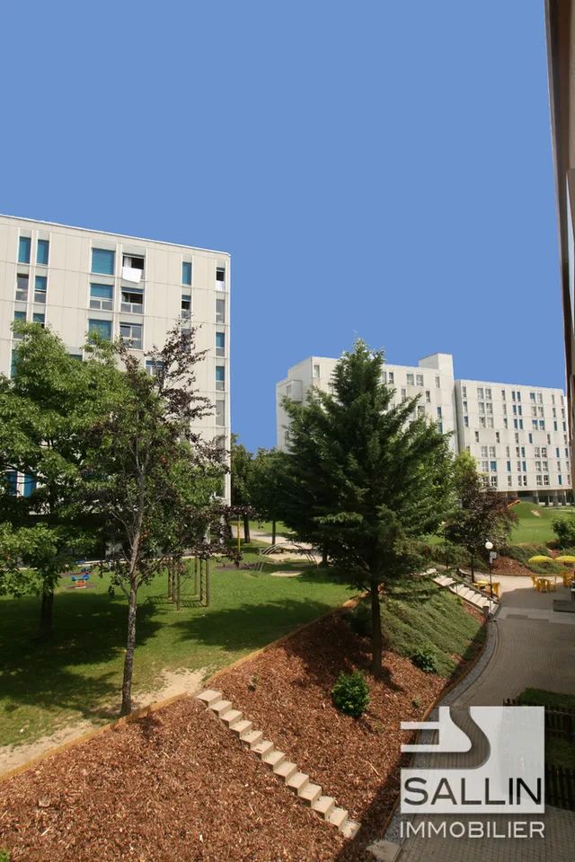 APPARTEMENT DE 3 PIECES DANS UN QUARTIER FAMILIAL