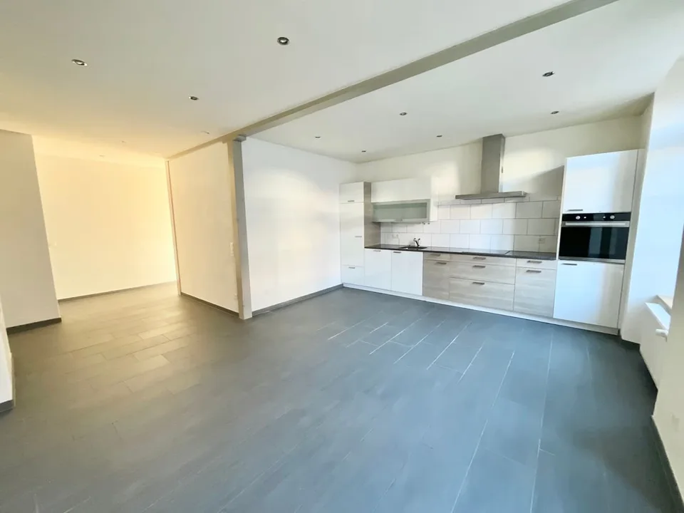 Appartamento moderno di 3 locali - centro del paese
