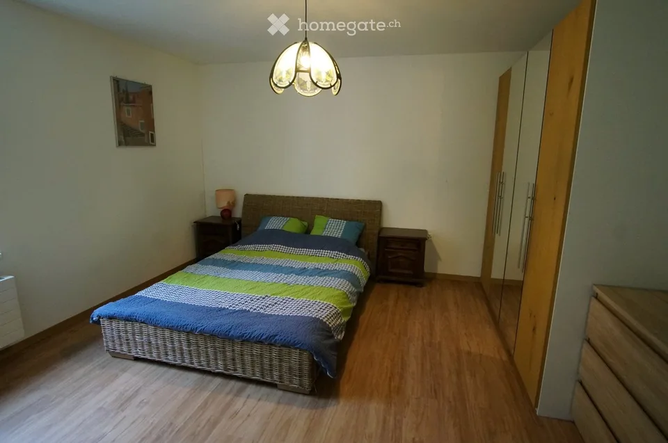 Schönes 2,5-Zimmer-Wohnung möbliert/ausrüstet zur Miete in Le Locle