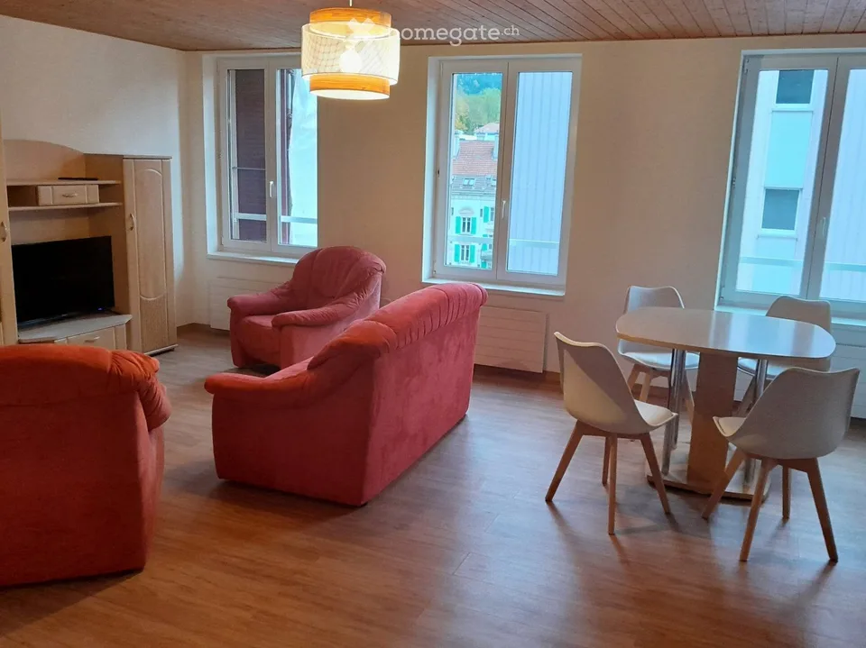 Bel appartement 2,5 pièces meublé/équipé à louer au Locle