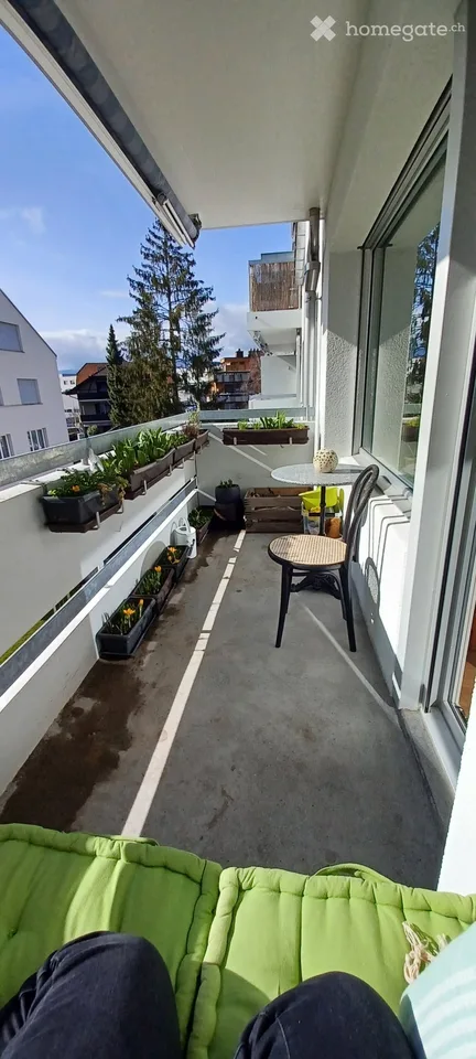 Appartamento luminoso 4.5 locali con balcone a Lyss, dal 01.10.2026