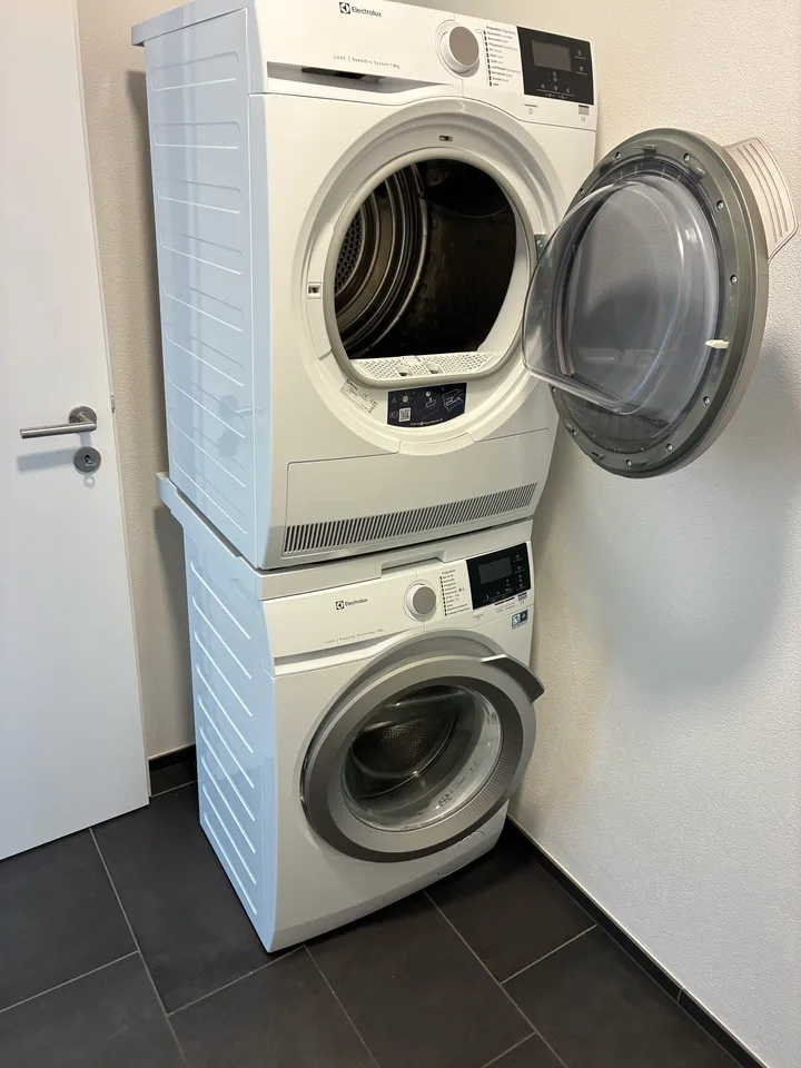 Appartement lumineux 4.5 pièces dans un immeuble moderne neuf au cœur de Würenlingen