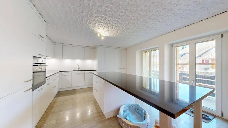 Familienvilla oder 3-Wohnungseinheiten in Baulmes