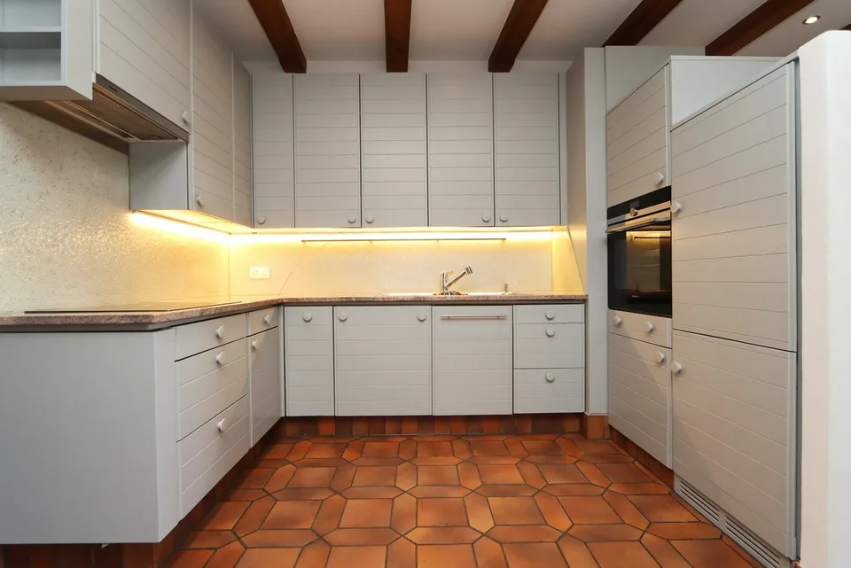 einzigartige 6-Zimmer Triplexwohnung  inkl. Galerie zu vermieten