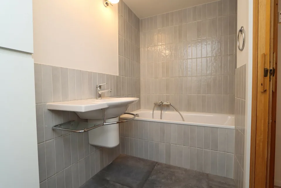 einzigartige 6-Zimmer Triplexwohnung inkl. Galerie zu vermieten – foto 10 di 19