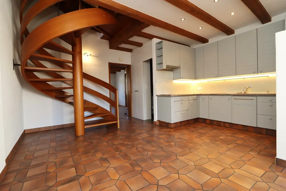 einzigartige 6-Zimmer Triplexwohnung  inkl. Galerie zu vermieten