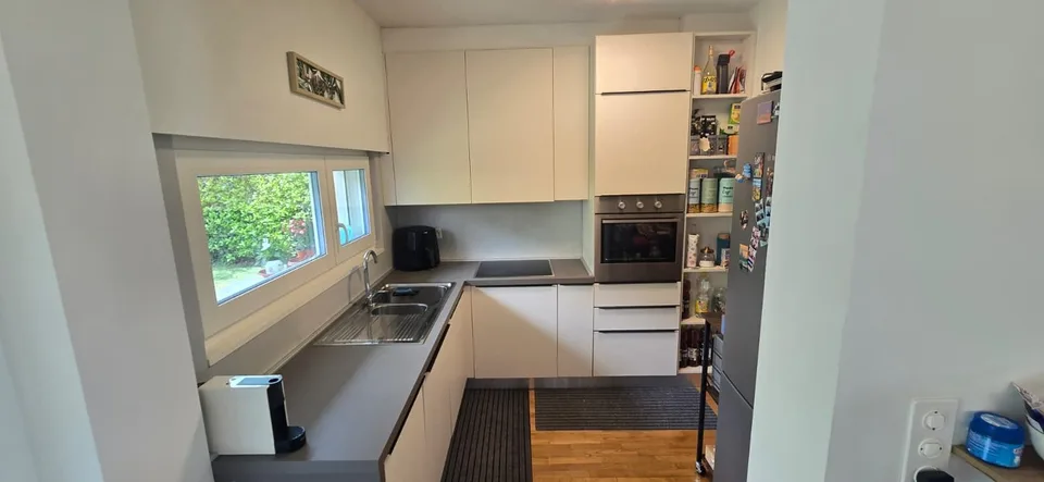 Appartement mit Seeblick in Porza