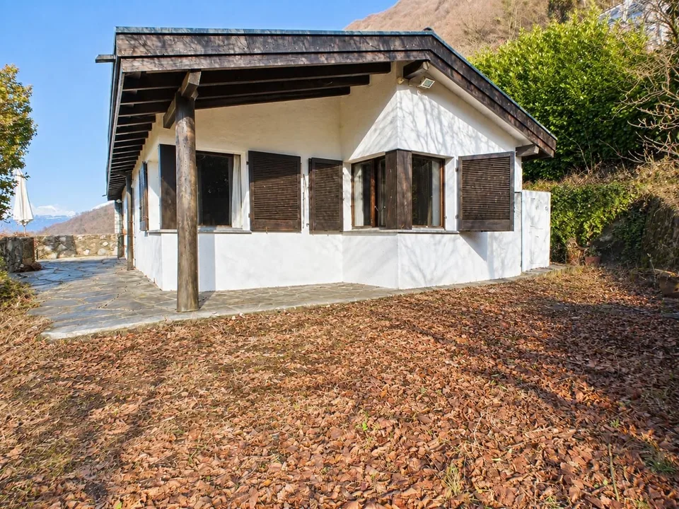 Arogno: caratteristica casa con vista lago, giardino e grande potenziale – foto 16 di 38