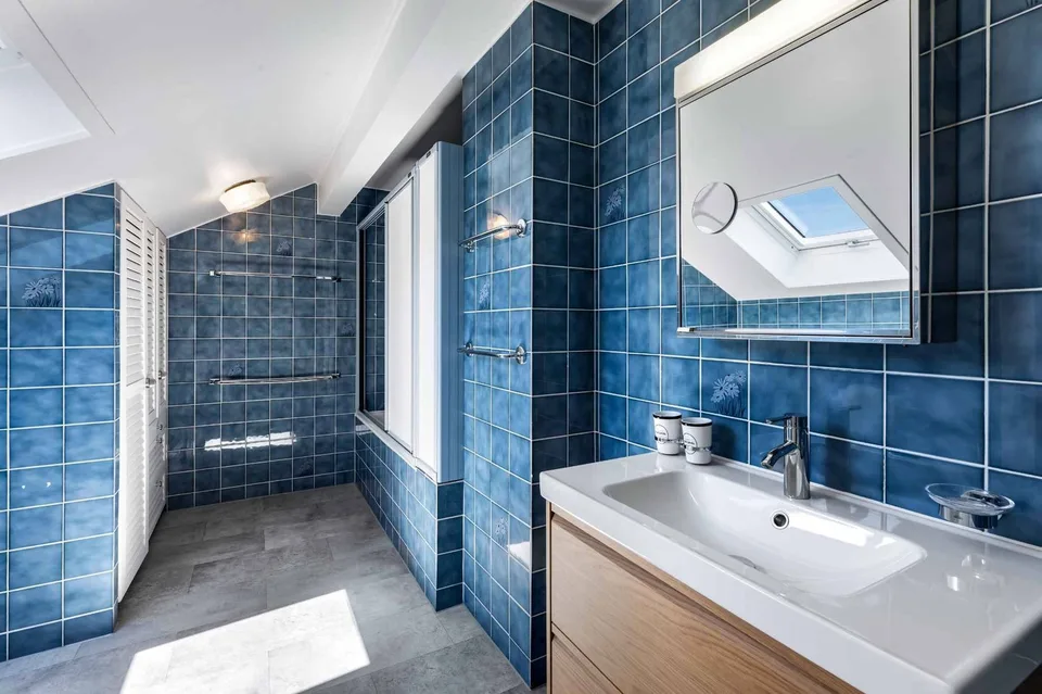Geräumige 4.5-Zimmer-Wohnung in ruhiger Lage mit Seeblick