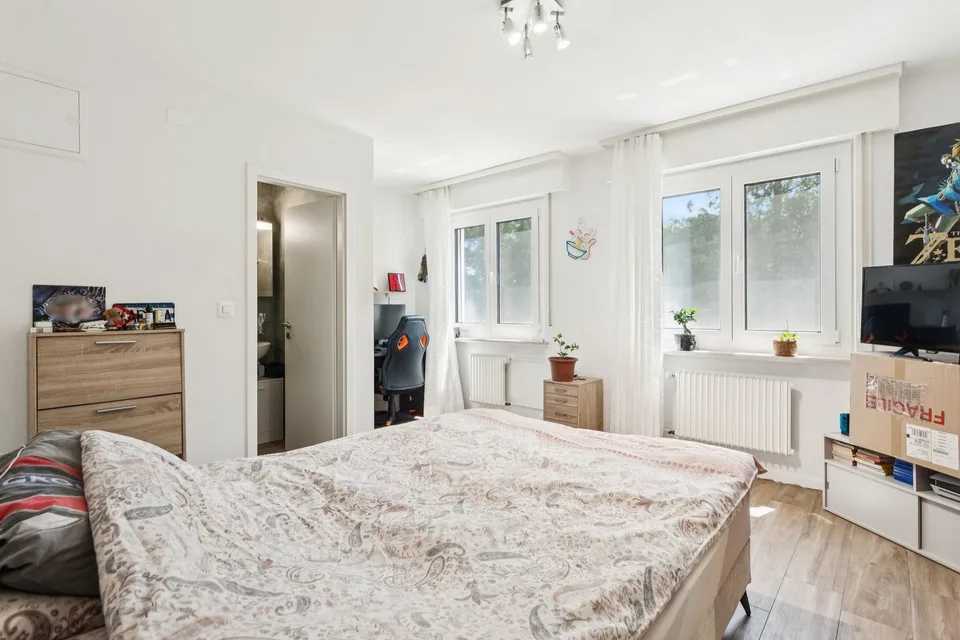 Un appartement rénové de 5.5 pièces au cœur de Villars-sur-Glâne