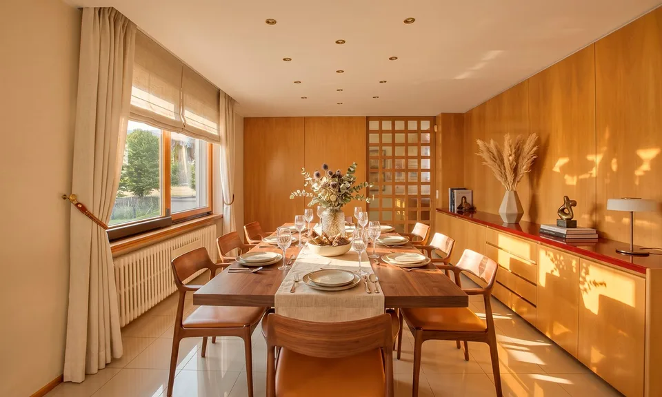 PRESTIGIOSA VILLA DI 9.5 LOCALI CON GRANDE TERRENO A VACALLO