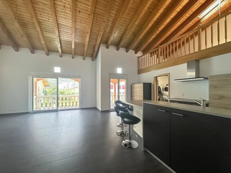 Saxon - 184 m² attic in a quiet location, covered terrace and 2 covered parking spaces