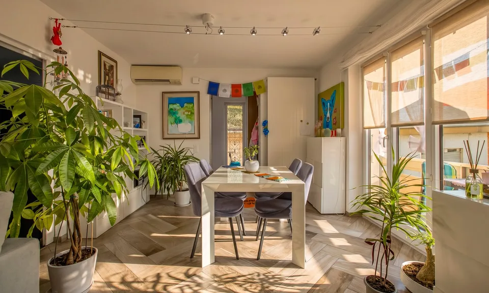 Belle maison mitoyenne de 6,5 pièces avec vue sur le lac rénovée à Maroggia