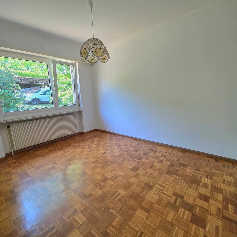 Casa familiare con grande potenziale, 156 m² con grande terreno e vista aperta