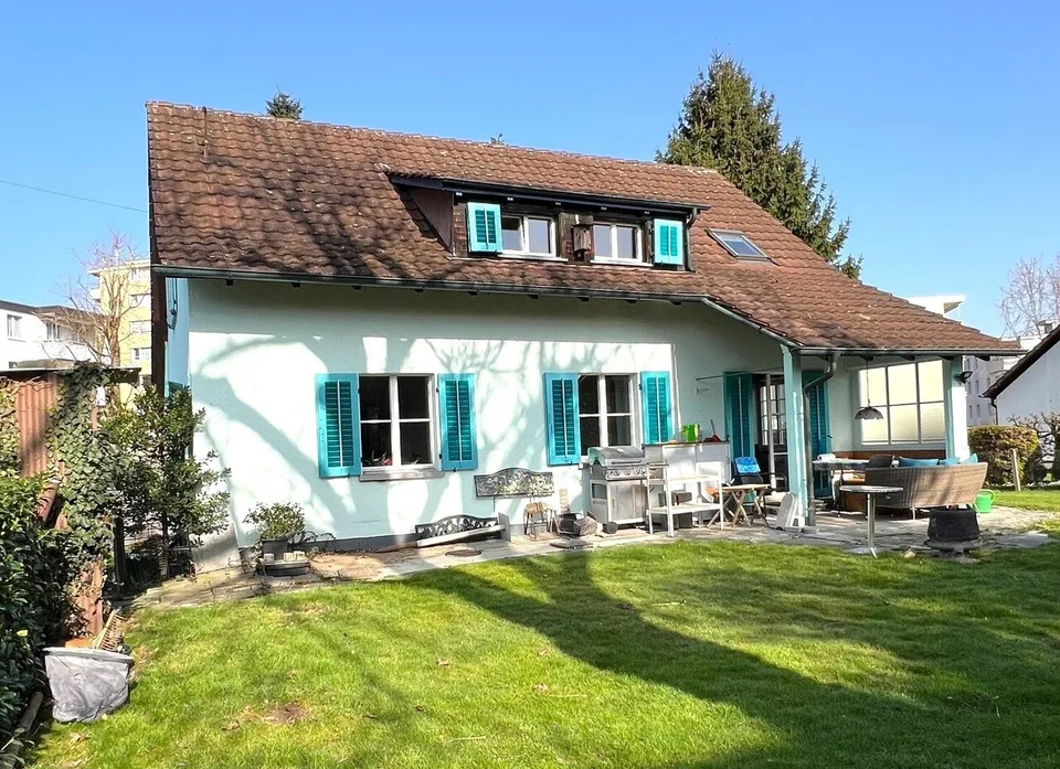 Grundstück mit Potenzial  Totalsanierung oder Neubau