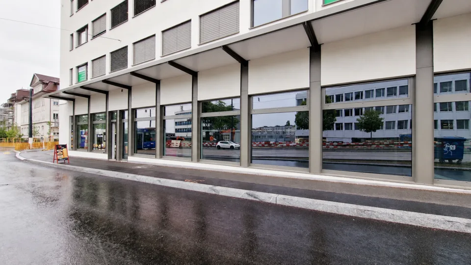 Verkaufsfläche im Erdgeschoss von 267m² im Zentrum von Lausanne!