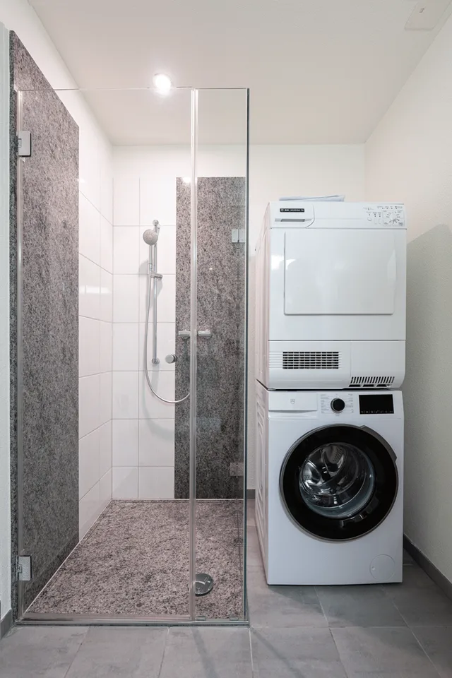 Appartement en propriété de 3,5 pièces avec balcon spacieux à Freienstein (ZH)