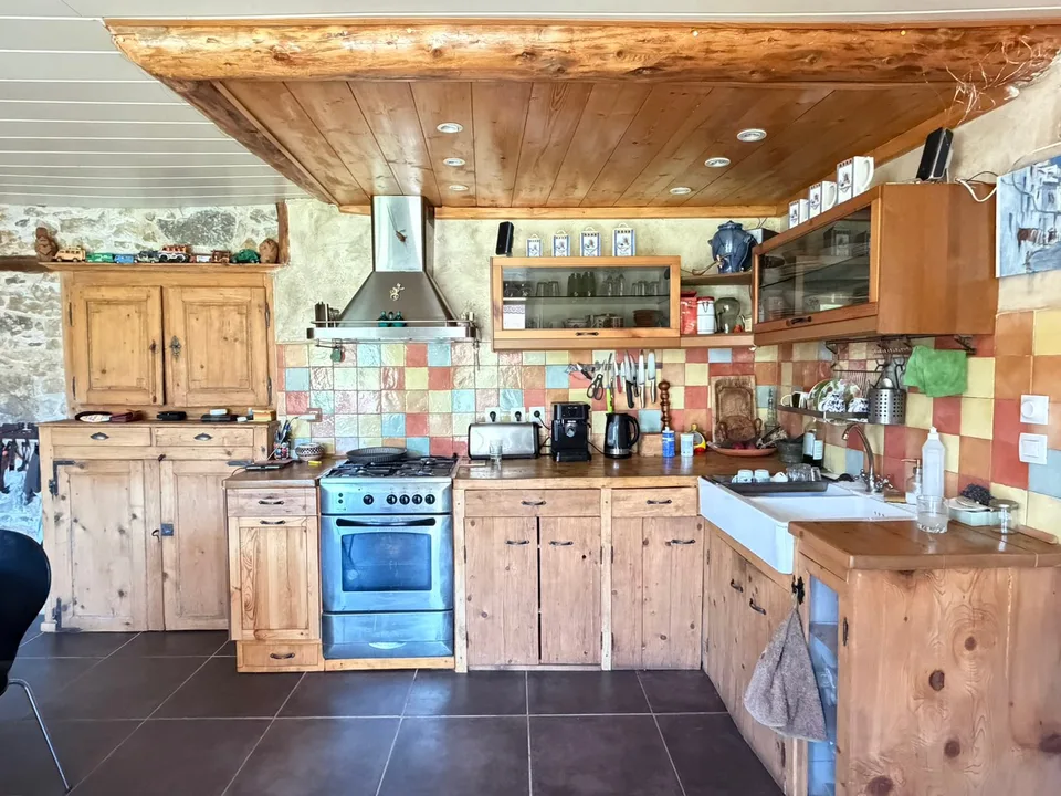 France voisine, Châtel-Blanc, à vendre charmante fermette Franc-Comtoise – photo 6 sur 26
