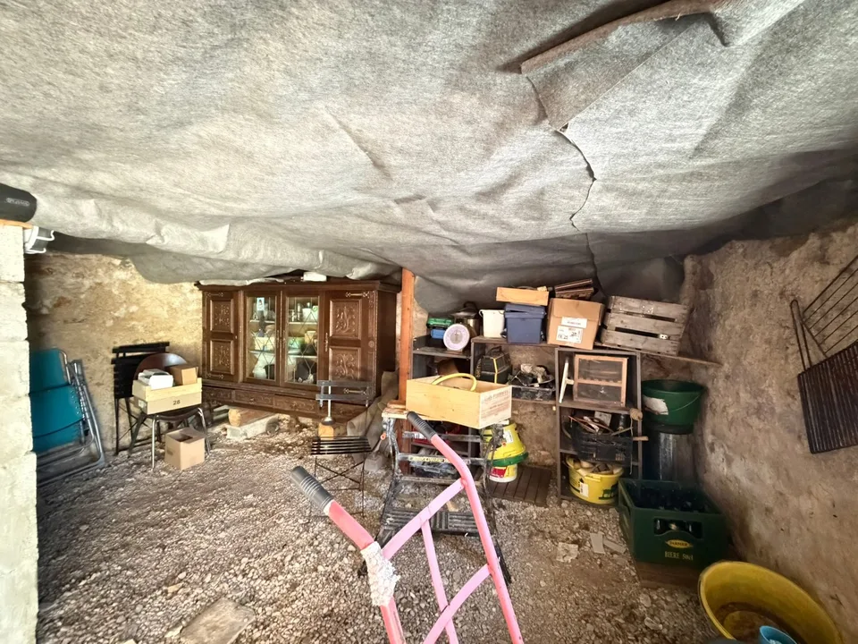France voisine, Châtel-Blanc, à vendre charmante fermette Franc-Comtoise – photo 22 sur 26