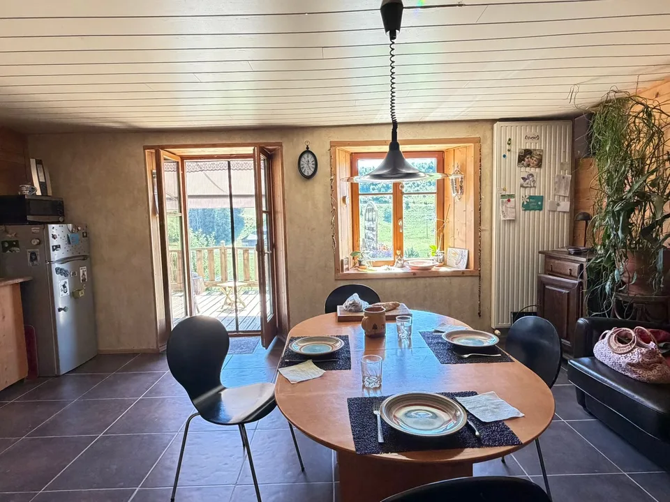 France voisine, Châtel-Blanc, à vendre charmante fermette Franc-Comtoise – photo 8 sur 26