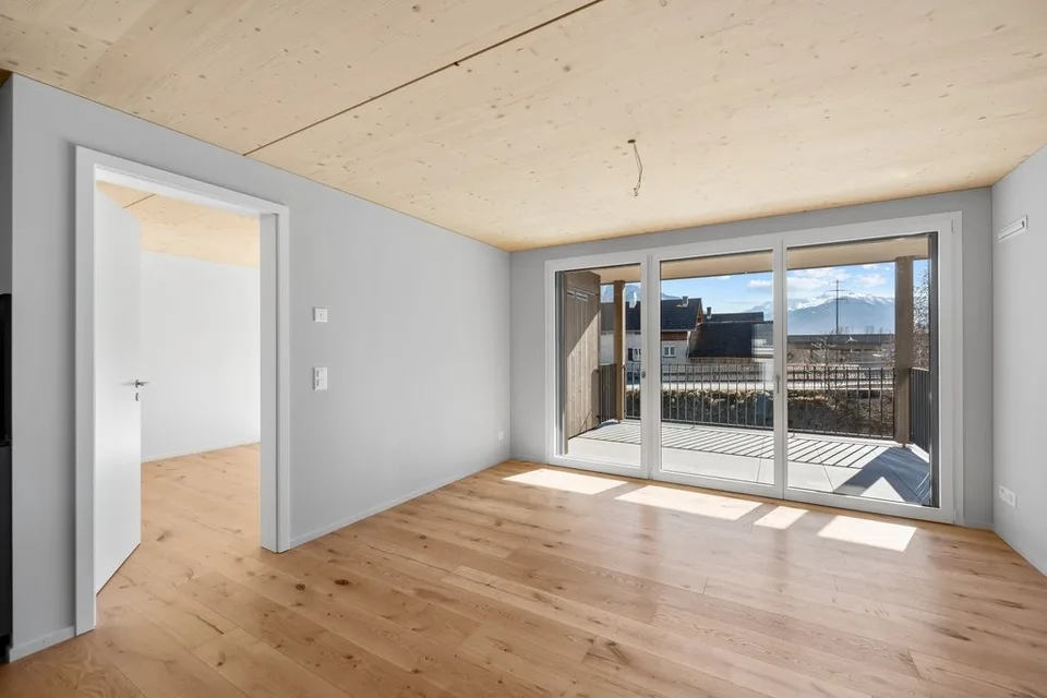 Erstvermietung - 5.5-Zimmerwohnung im Holzbau