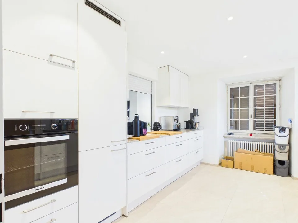 Maisonette spacieuse de 5,5 pièces avec 177 m² et deux balcons