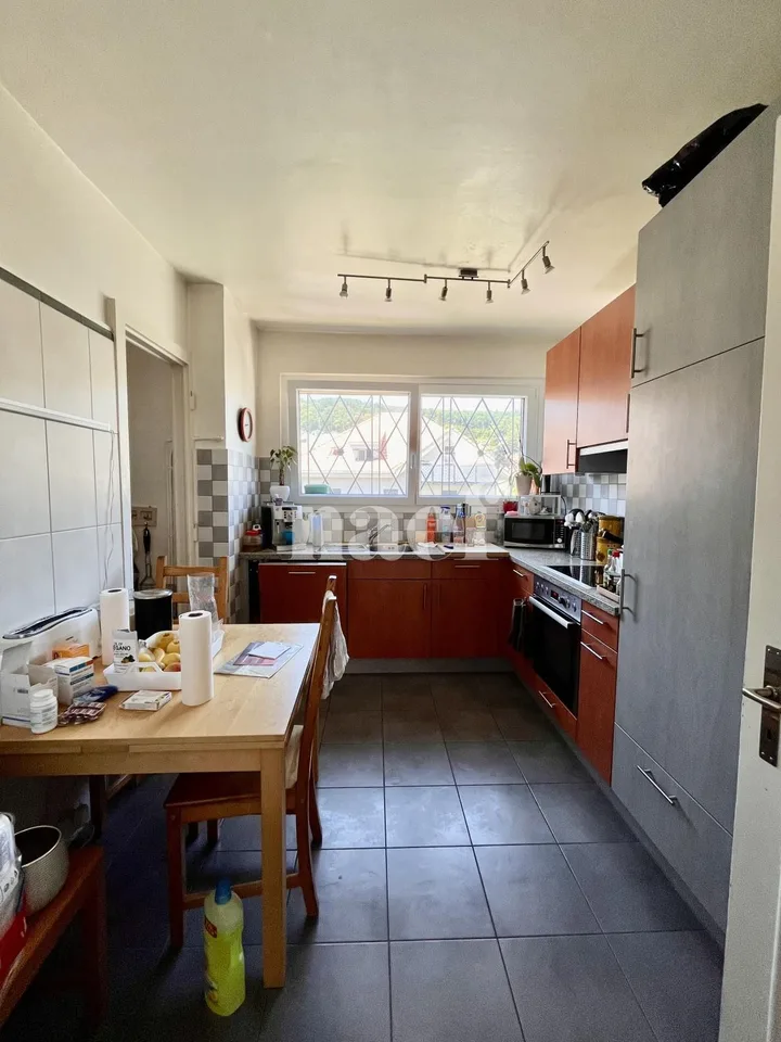 Große 4.5-Zimmer-Wohnung in idealer Lage – Foto 17 von 18