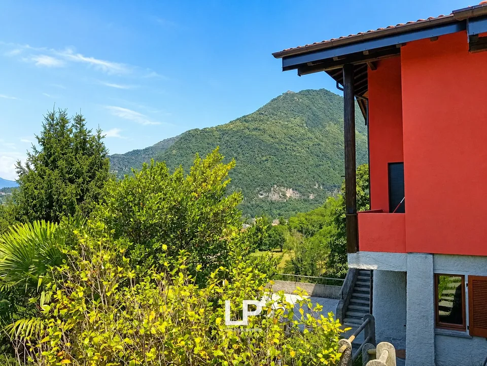 Unabhängige Villa in Laveno