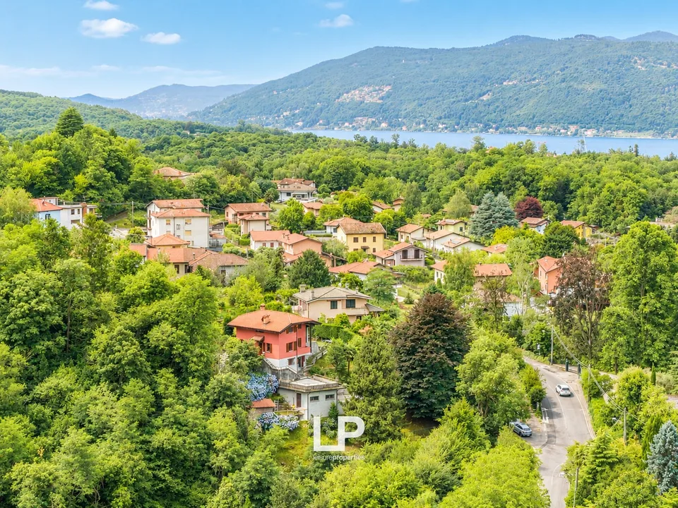 Villa indépendante à Laveno – photo 12 sur 13