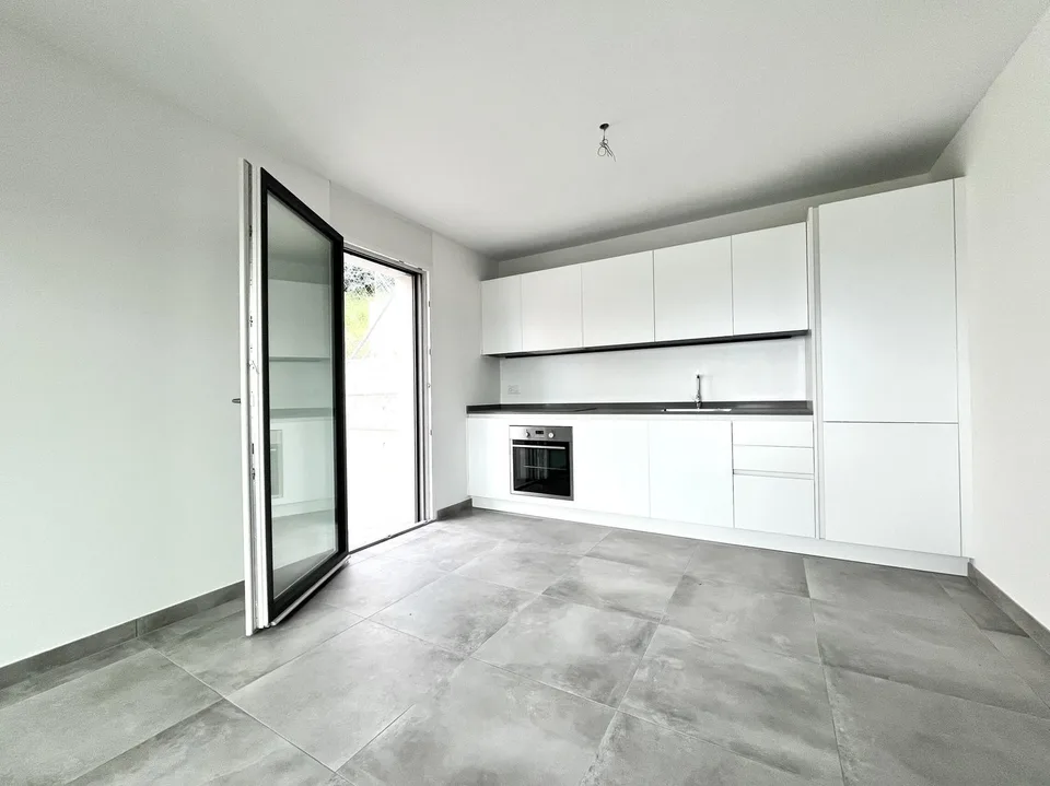 INVESTITION - MODERNE 2.5 ZIMMER WOHNUNG MIT TERRASSE IN TESSERETE