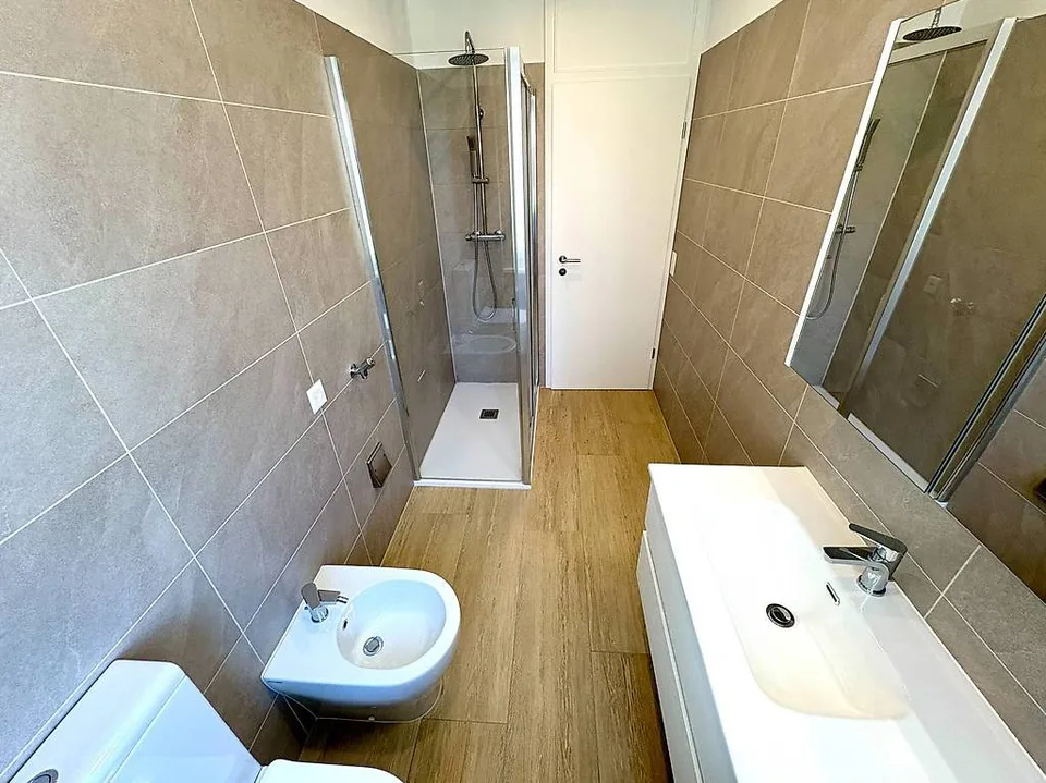 Komplett renoviert, nahe dem Bahnhof – Foto 7 von 8