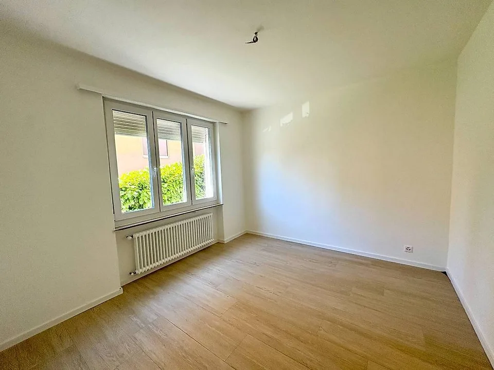 Komplett renoviert, nahe dem Bahnhof