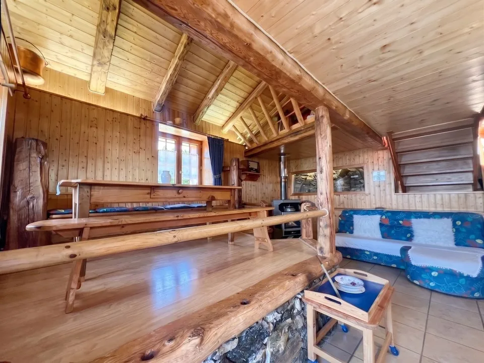 Autentico chalet con vista montagna e grande terreno - Mayens-de-la-Zour / Savièse – foto 7 di 9