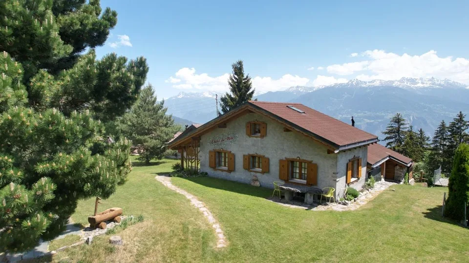 Copy: Authentique chalet avec vue panoramique