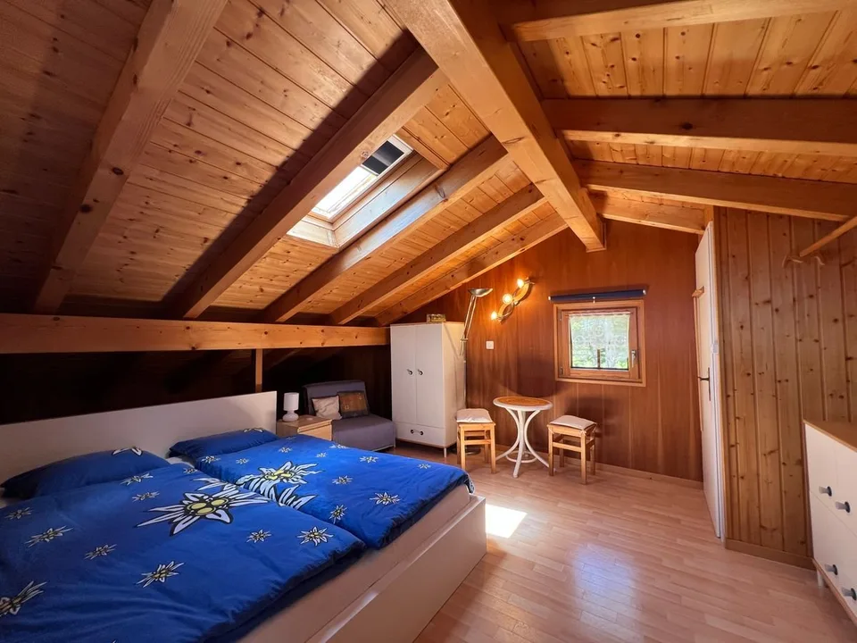 Autentico chalet con vista montagna e grande terreno - Mayens-de-la-Zour / Savièse – foto 9 di 9