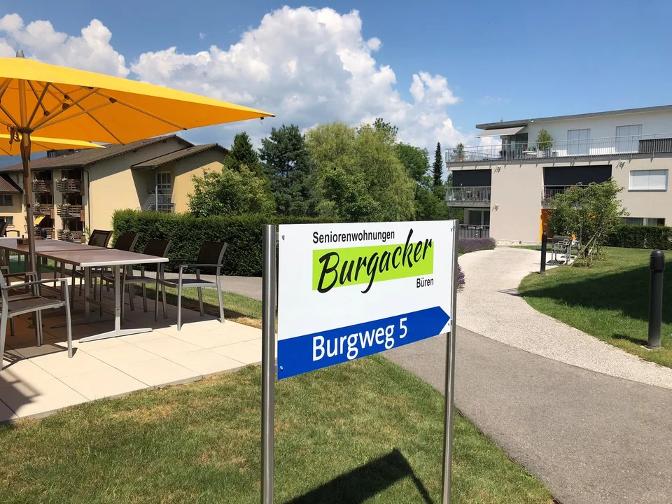 Aussenparkplätze in Büren ab 1.10.2026 zu vermieten
