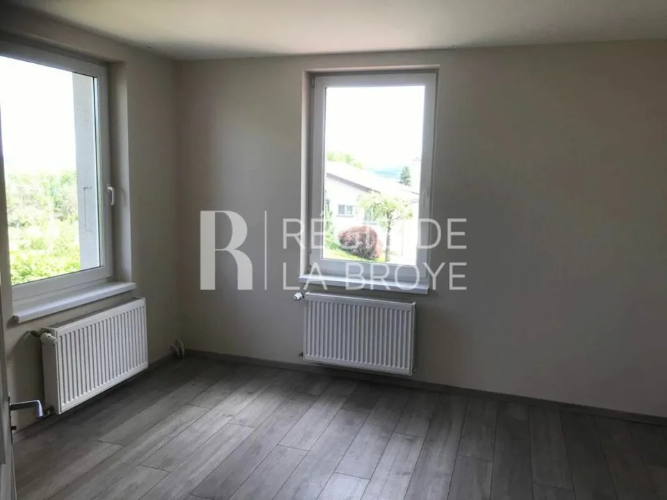 Wohnung mit 2.5 Zimmern in Vallamand