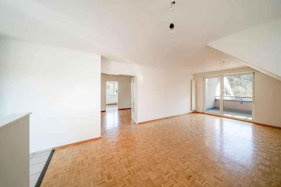 Ampio e luminoso appartamento di 3,5 locali con balcone!