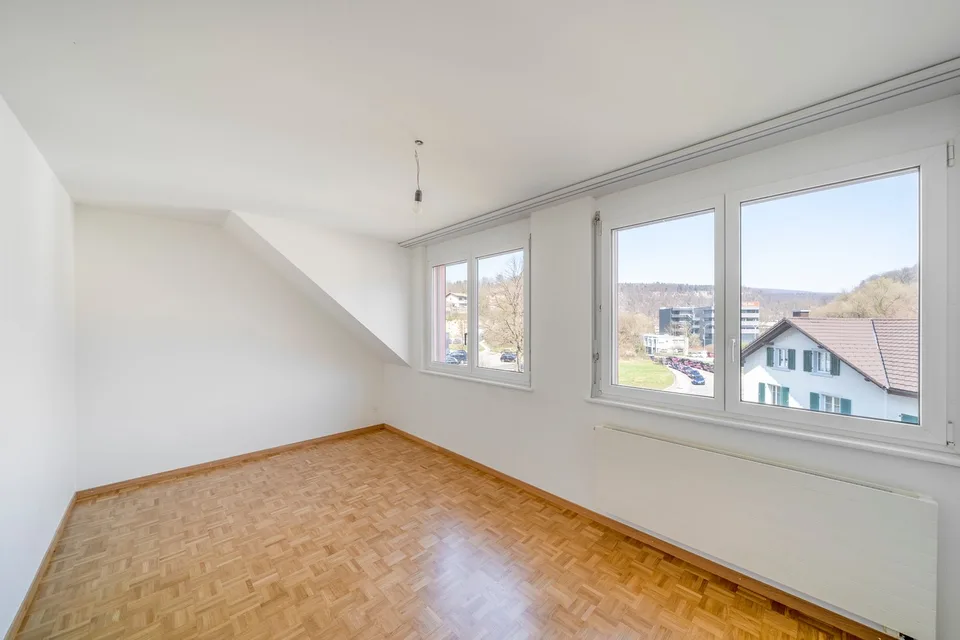 Ampio e luminoso appartamento di 3,5 locali con balcone!