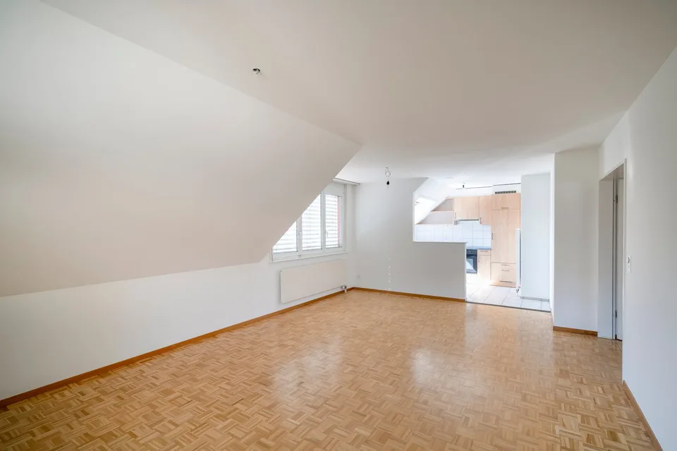Ampio e luminoso appartamento di 3,5 locali con balcone!